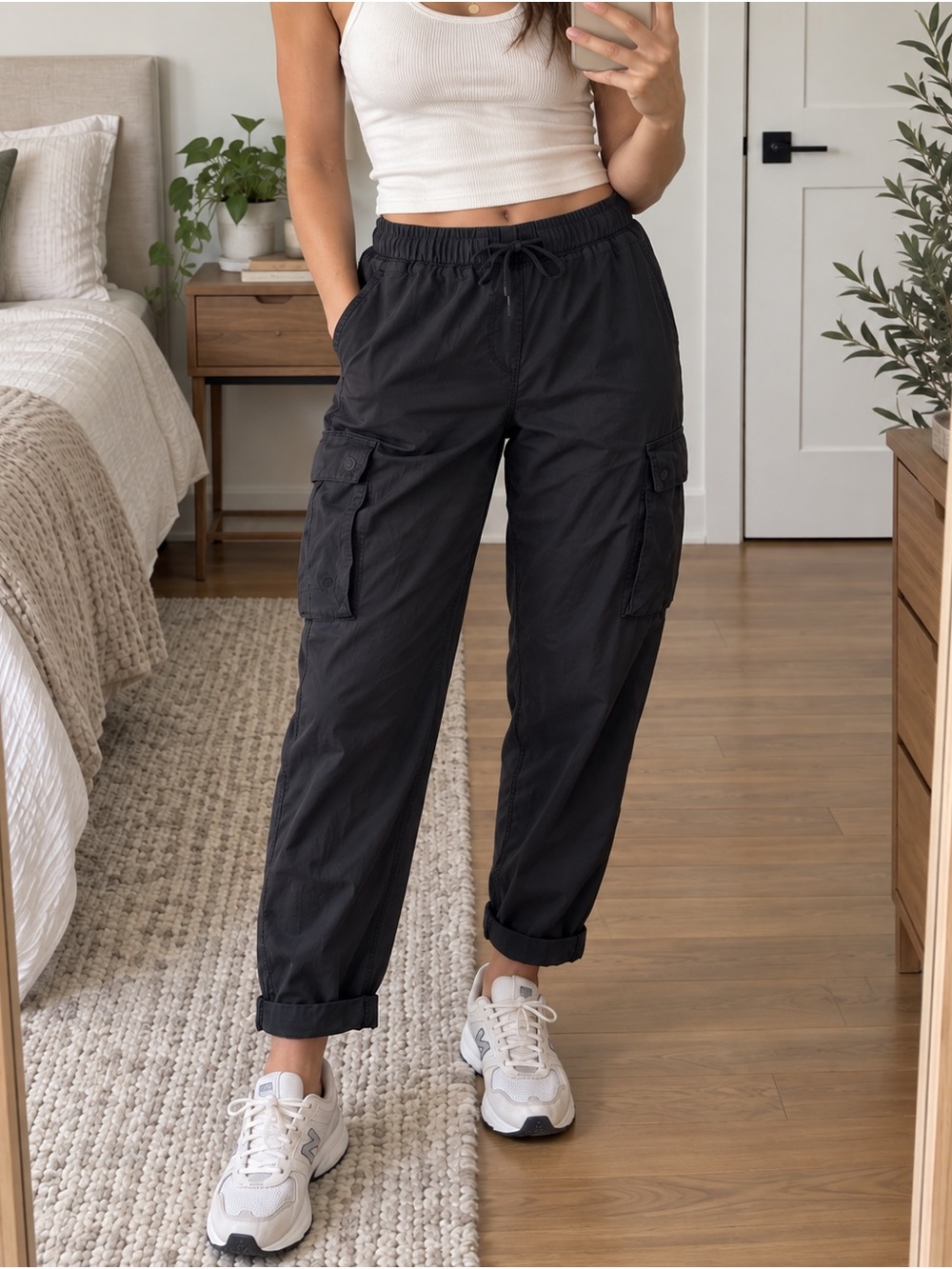 Lululemon Move Lightly Pant 25” Black Tencel Cargo Utility Pants Size 6